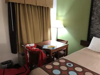 Super 8 by Wyndham Cave City