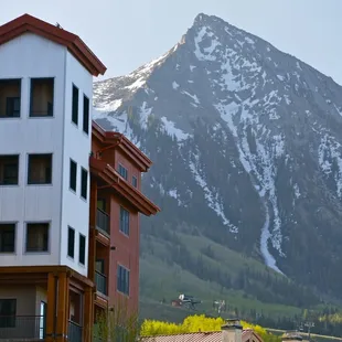 View from Lodge at Mountaineer Square (LMS)  Photo: Chris Segal/CBMR