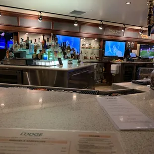 sushi and sashimi, interior