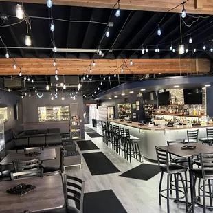 the bar and dining area