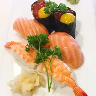 Sake Nigiri (Salmon)