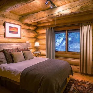 First floor BR with queen bed...