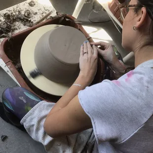 Trimming on the wheel