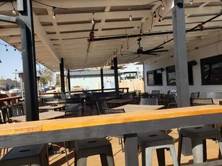 Shotzee's Bar & Grill