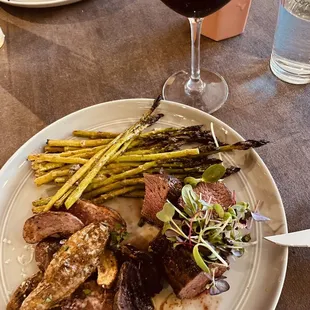 The Patrick's Petite Tender was delicious and perfectly prepared to medium. The service was one of the best!