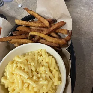 Kids Mac and cheese