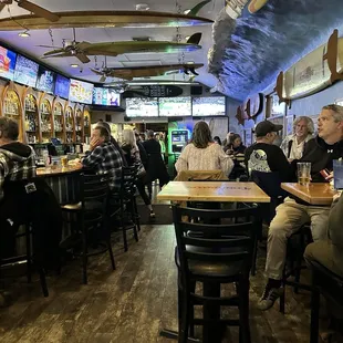 ramen and noodles, interior