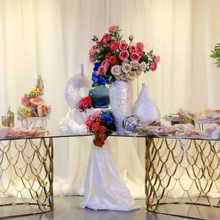 Table scape elaborations for the charcuterie grazing station.