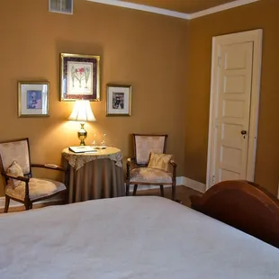 Gold Room Sitting Area