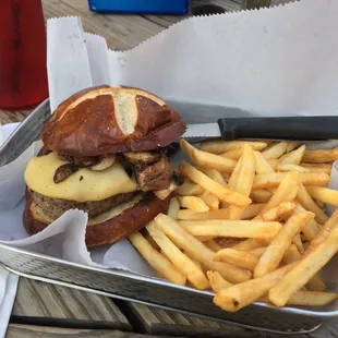 Oh Gouda with reg fries