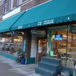 Front of the store, view looking southwest.