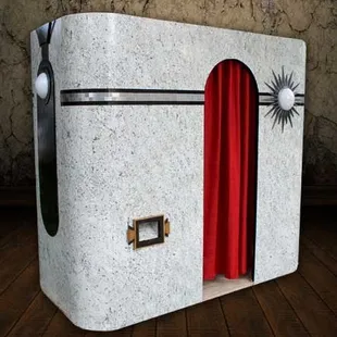 Our roaring 20's / Art Deco photo booth.