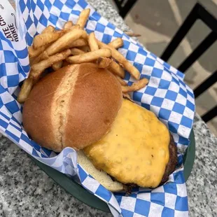 Kids Cheese Burger, and all come with a cookie or you can upgrade to all sorts of fun desserts like popsicles.