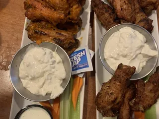 Big Louie's Bar & Grill