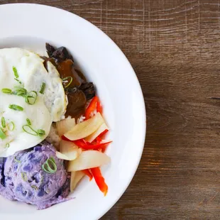 Aunthe&apos;s Loco Moco
