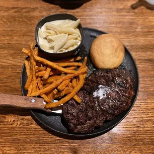 Ribeye, Mac and cheese, sweet potato fries