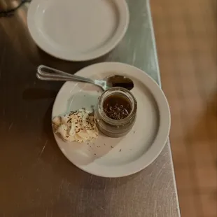 Chocolate budino! A homemade, creamy and rich chocolate pudding with caramel and whipped cream