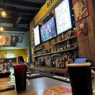 The area hasn&apos;t changed since the turnover. Same bar layout.