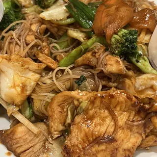 Stir Fried Rice Noodles