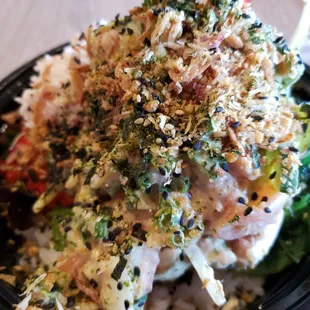 Lots of crunch toppings:)