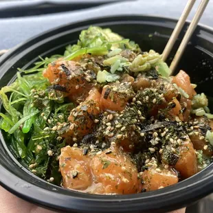 Salmon poke bowl