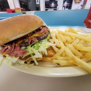 Pastrami Burger