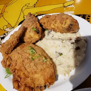 fried chicken and mashed potatoes