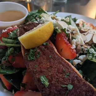 Spinach Salad with Salmon