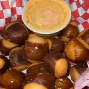 Pretzel Bites