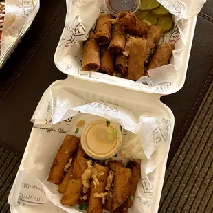 chicken wings, chicken wings and fried chicken, bbq chicken, fried chicken, chicken, fried chicken wings, poultry, bbq wings, food