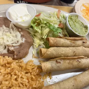 Big portions, excellent flautas