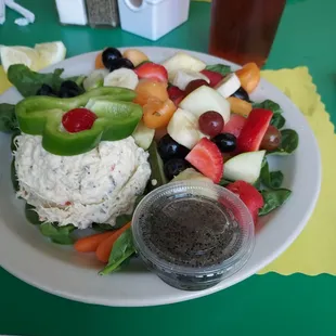 Chicken salad &amp; fruit on spinach.  Fresh and delicious!