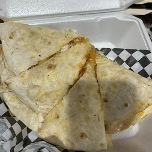 Hot chicken quesadilla