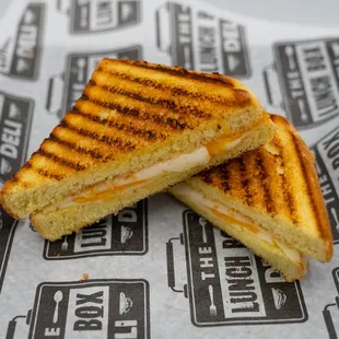a grilled cheese sandwich