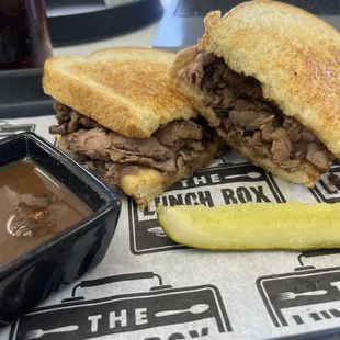 Beef and gravy sandwich
