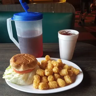 Cheeseburger and Tater Tots