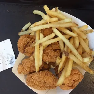 poultry, chicken wings and fried chicken, chicken wings, fried chicken wings, food, bbq wings, fried chicken, chicken, bbq chicken