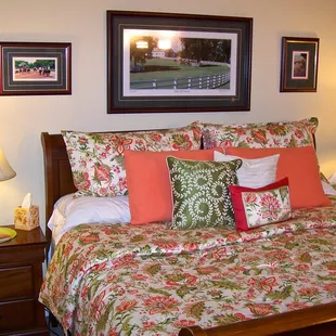 The Bluegrass Suite has a king bed and ensuite bath.
