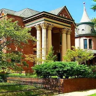 Located in Lexington's Historic Downtown.