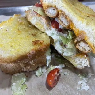 food, chicken wings and fried chicken