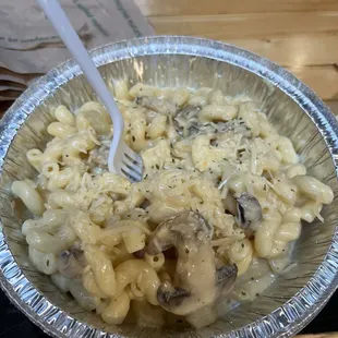 Truffle Mac n cheese