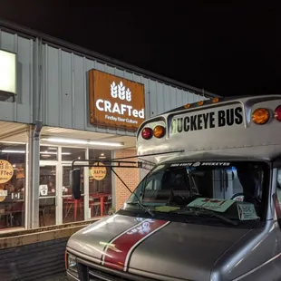 the outside of the restaurant