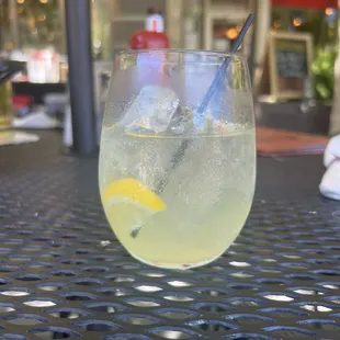 Limencello spritz