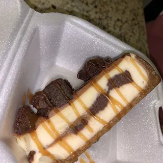 Caramel Brownie Chunk Cheesecake