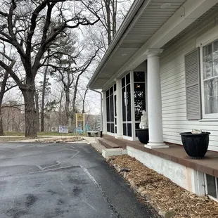 Exterior (up the driveway)