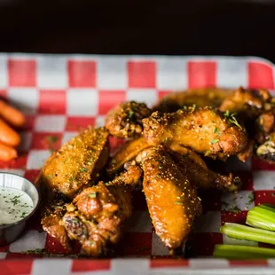 Wings with so many flavors to choose from - dry and wet!
