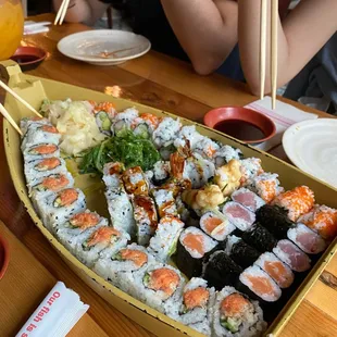 sushi, sushi and sashimi, food, sashimi