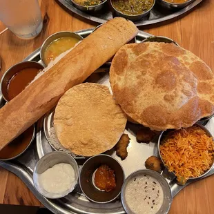 Look at all that yumminess  Lunch Thali