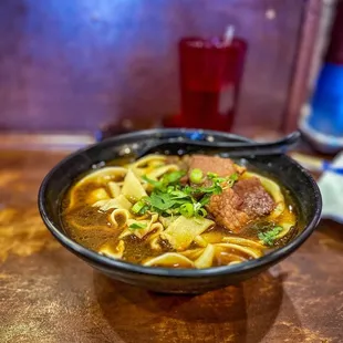 Beef shank noodles