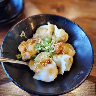 Spicy dumplings Szechuan style